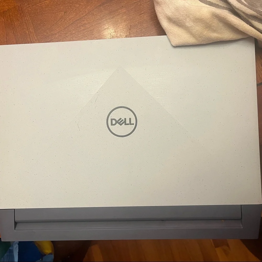 Gaming laptop g15 NVIDIA 3050 ti AMD ryzen 5 5600 h like new